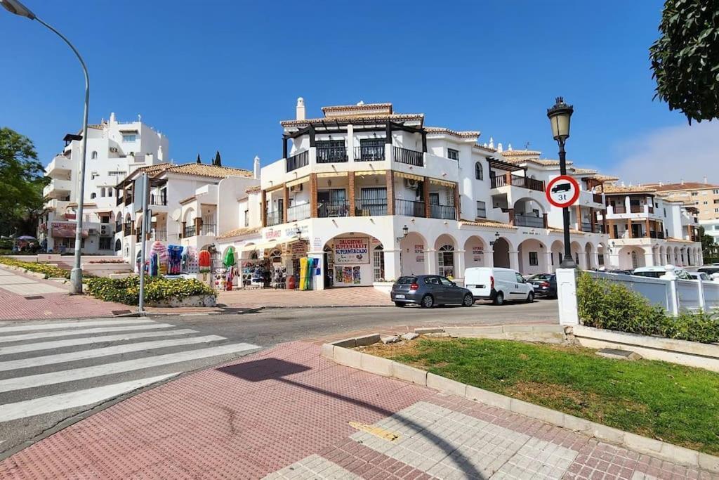 Premium Apartment 50 Mts From De The Beach In Pueblo Quinta 베날마데나코스타 외부 사진