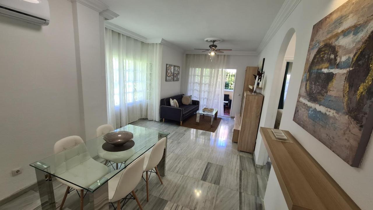 Premium Apartment 50 Mts From De The Beach In Pueblo Quinta 베날마데나코스타 외부 사진